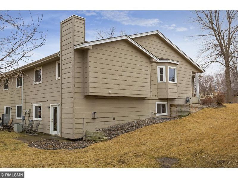 12176 92nd Ave N, Maple Grove, MN 55369