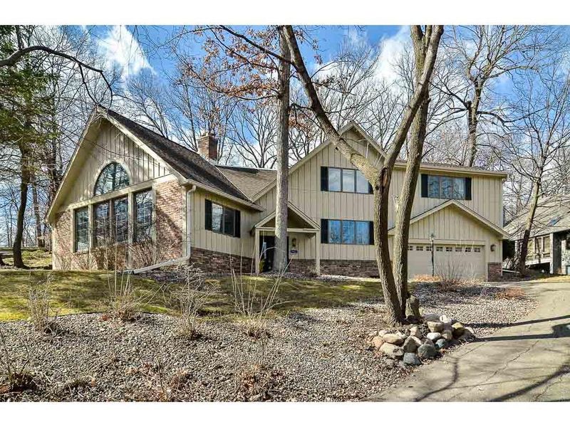 13910 Hill Ridge Dr, Minnetonka, MN 55305
