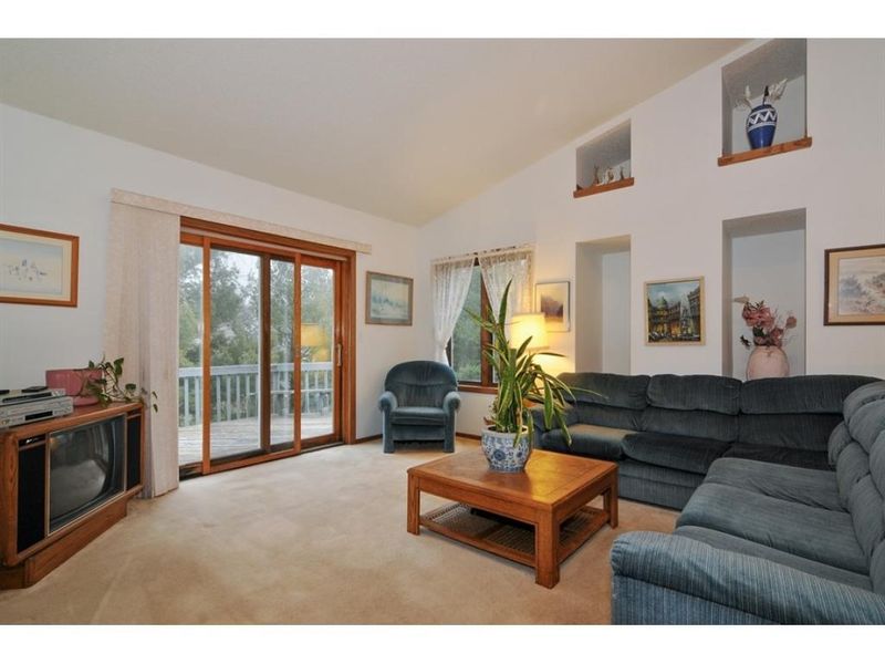 9053 Jasmine Ave S, Cottage Grove, MN 55016