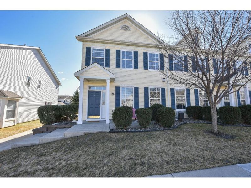 705 Cobblestone Way, Shakopee, MN 55379