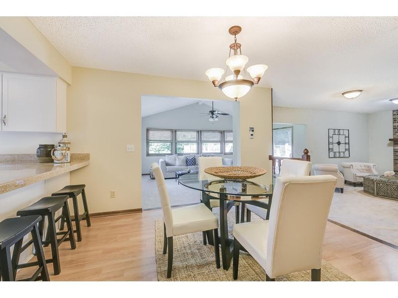 11866 Runnel Cir, Eden Prairie, MN 55347