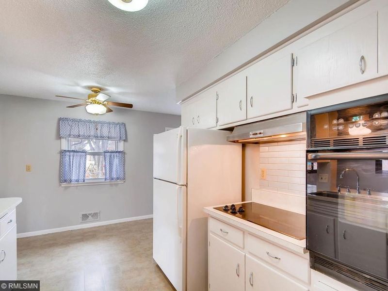 10012 Girard Ave S, Bloomington, MN 55431