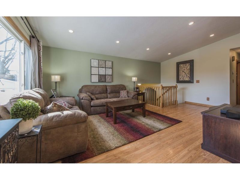 9001 Jefferson St NE, Blaine, MN 55434