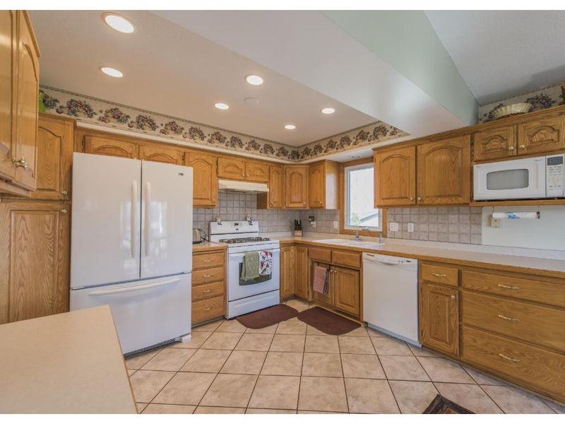 9001 Jefferson St NE, Blaine, MN 55434
