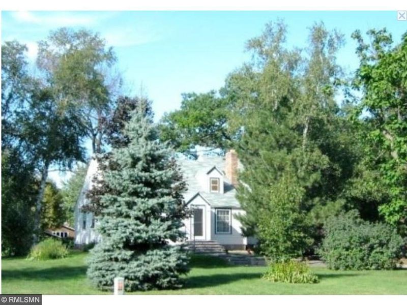 2972 16th St NW, New Brighton, MN 55112