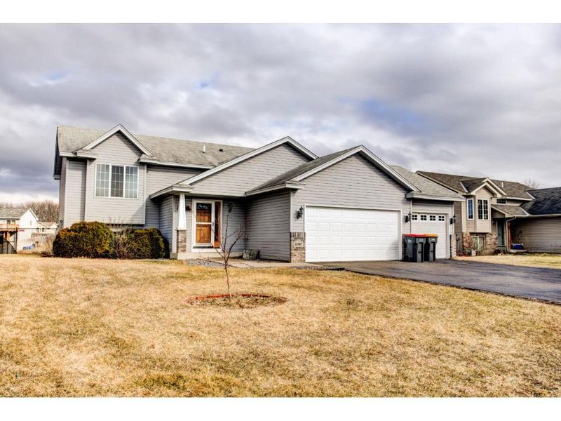 22967 Makah St NW, Saint Francis, MN 55070