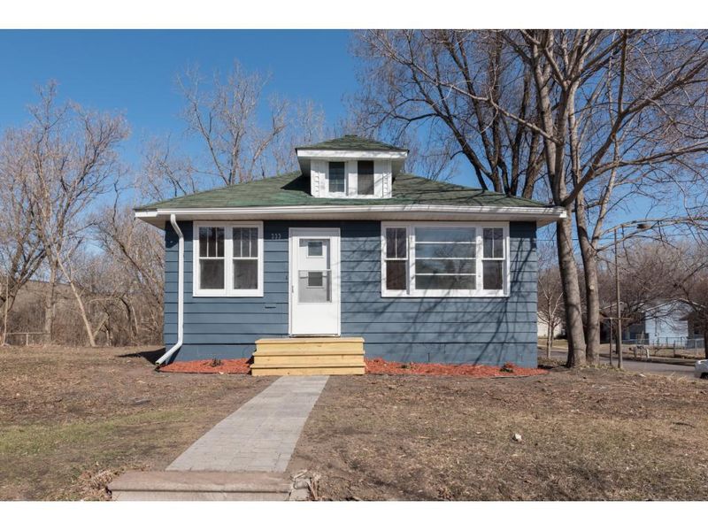 333 Arlington Ave E, Saint Paul, MN 55130