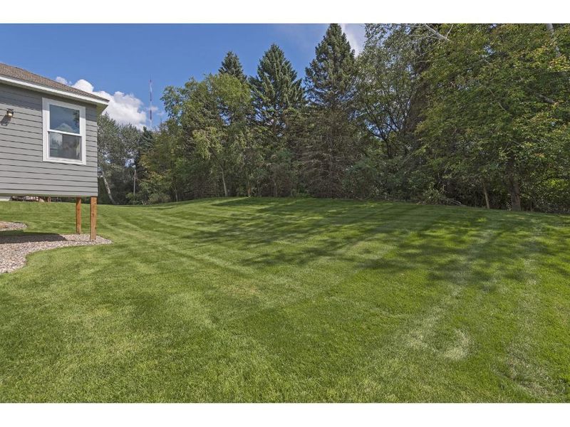 834 Gramsie Rd, Shoreview, MN 55126