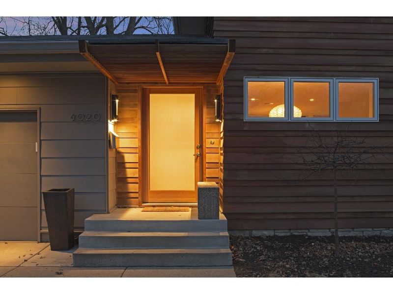 6020 Ashcroft Ave, Edina, MN 55424