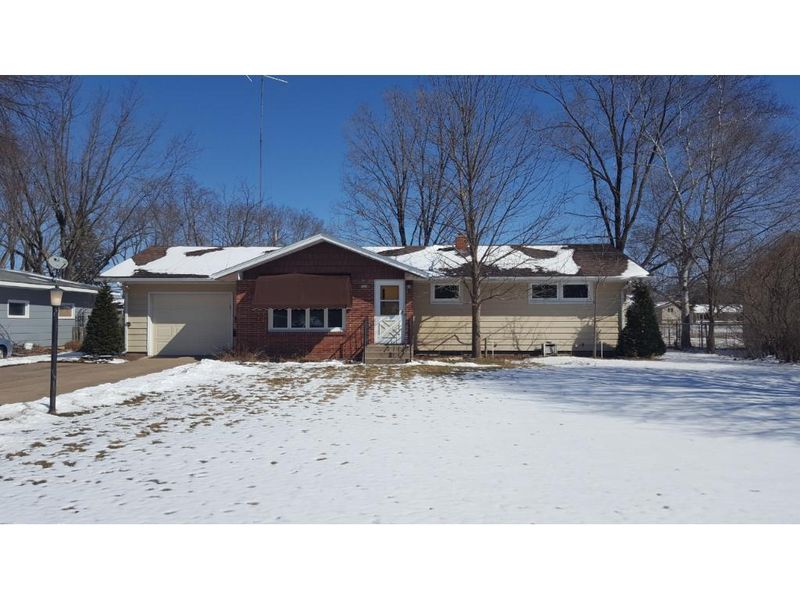 1228 13th Ave N, Saint Cloud, MN 56303