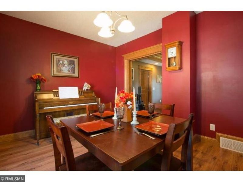 311 Lake St E, Cologne, MN 55322
