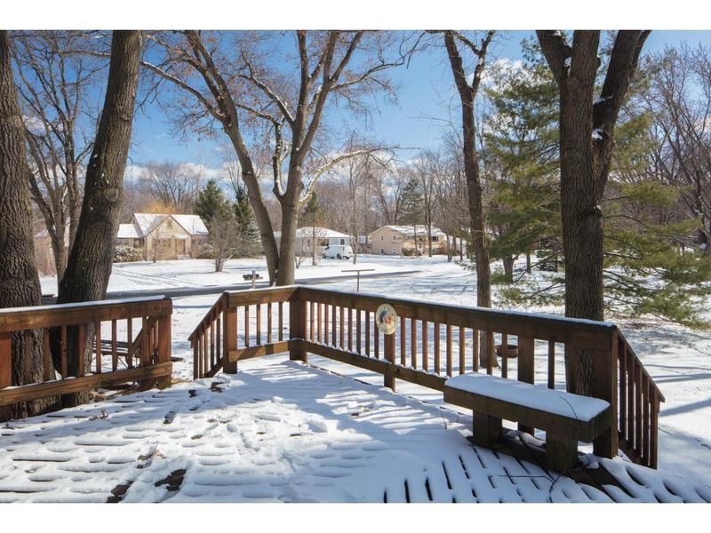 2640 Sherwood Rd, Mounds View, MN 55112