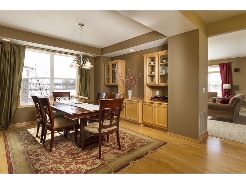 1126 Kerber Ps, Chaska, MN 55318