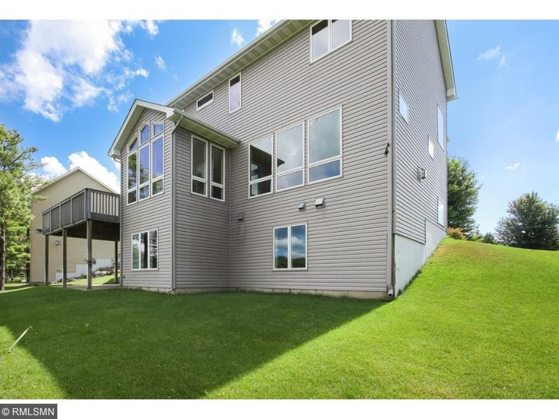 6433 Royal Pines Pl, Lino Lakes, MN 55038