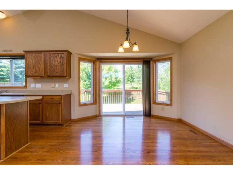 16961 Galleon Cir, Rosemount, MN 55068