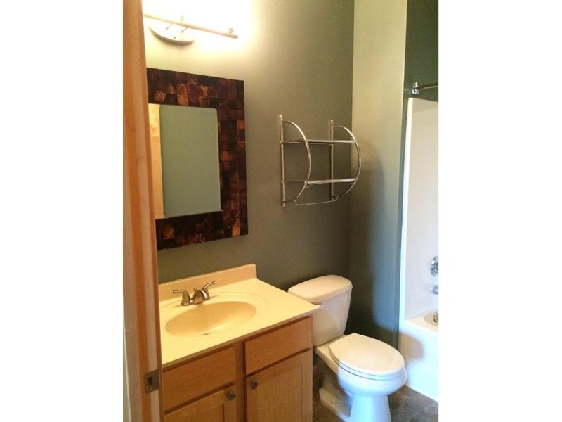 2900 11th Ave S #415, Minneapolis, MN 55407