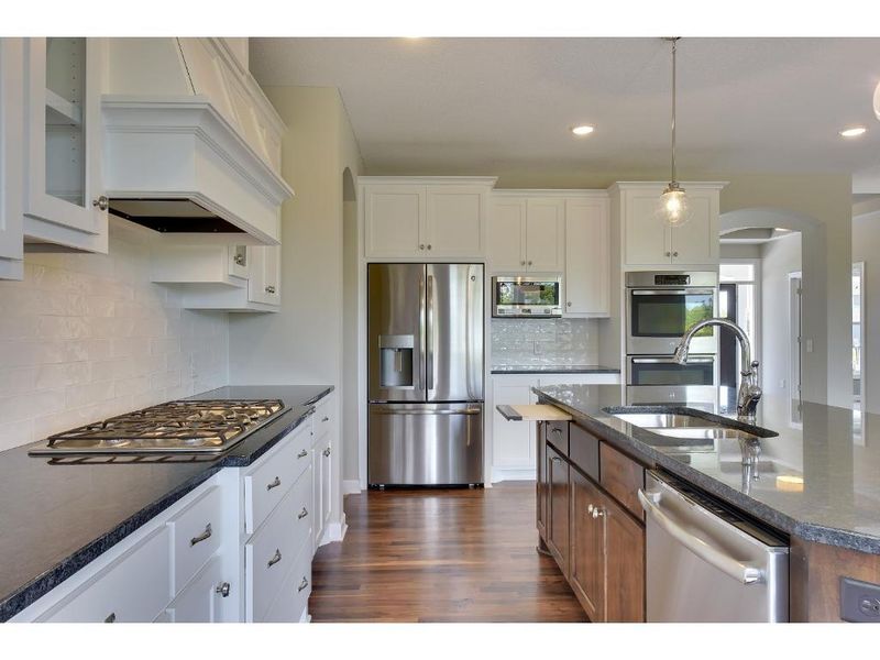 12744 Cedar Rg, Champlin, MN 55316