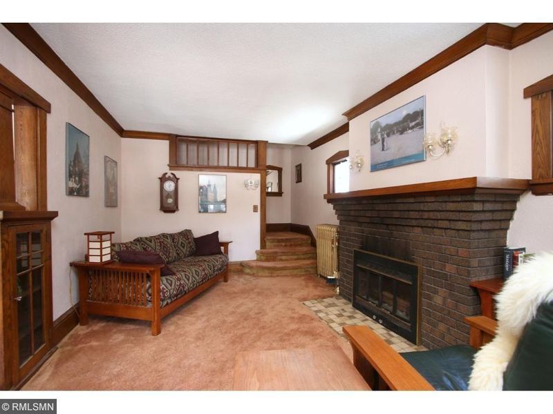 1203 Charles Ave, Saint Paul, MN 55104