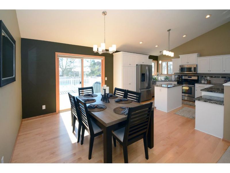 1401 SE 14th Ave, Forest Lake, MN 55025