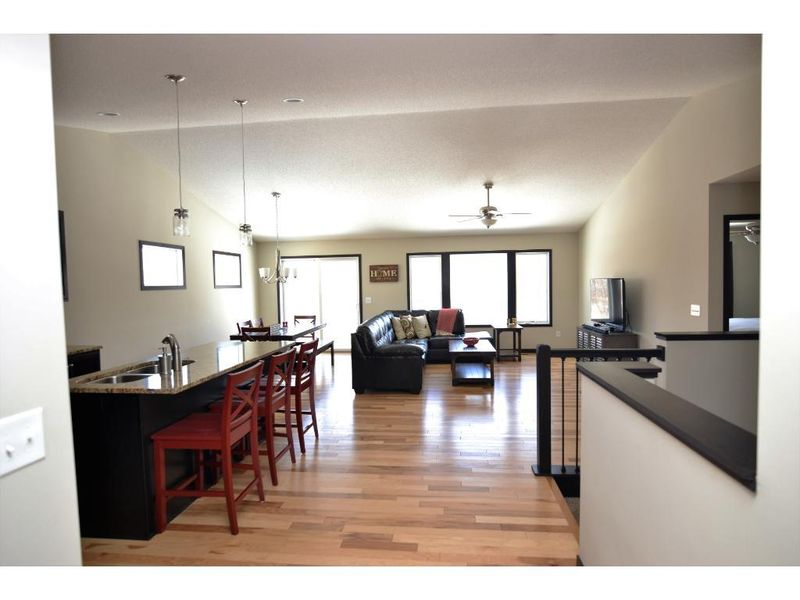 260 Hawaii St SE, Lonsdale, MN 55046