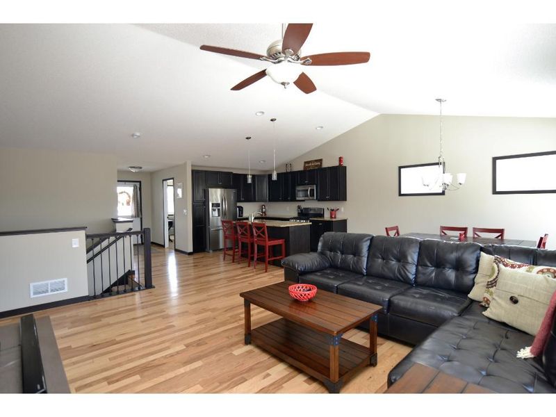260 Hawaii St SE, Lonsdale, MN 55046