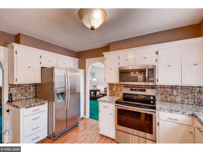 16431 26th Ave N, Plymouth, MN 55447