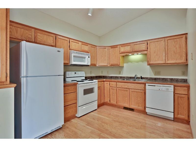9188 Orchard Cir, Monticello, MN 55362