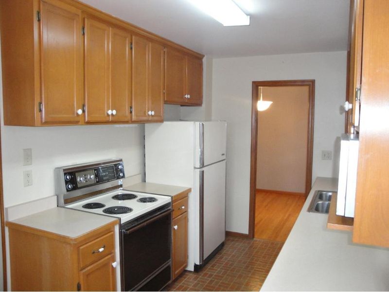 9349 Oakland Ave S, Bloomington, MN 55420