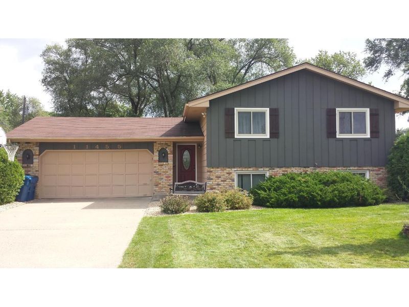 11455 Lily St NW, Coon Rapids, MN 55433