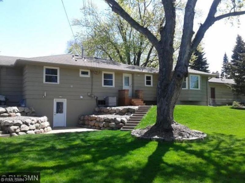6040 Xerxes Ave S, Edina, MN 55410