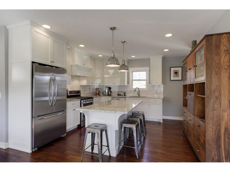 3520 W 46th St, Minneapolis, MN 55410