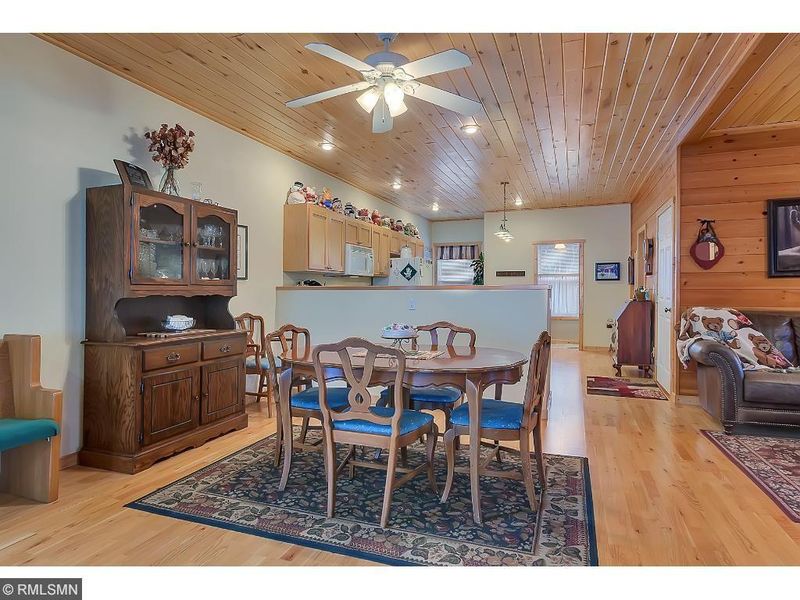 7598 Bear Rd, Cushing, MN 56443