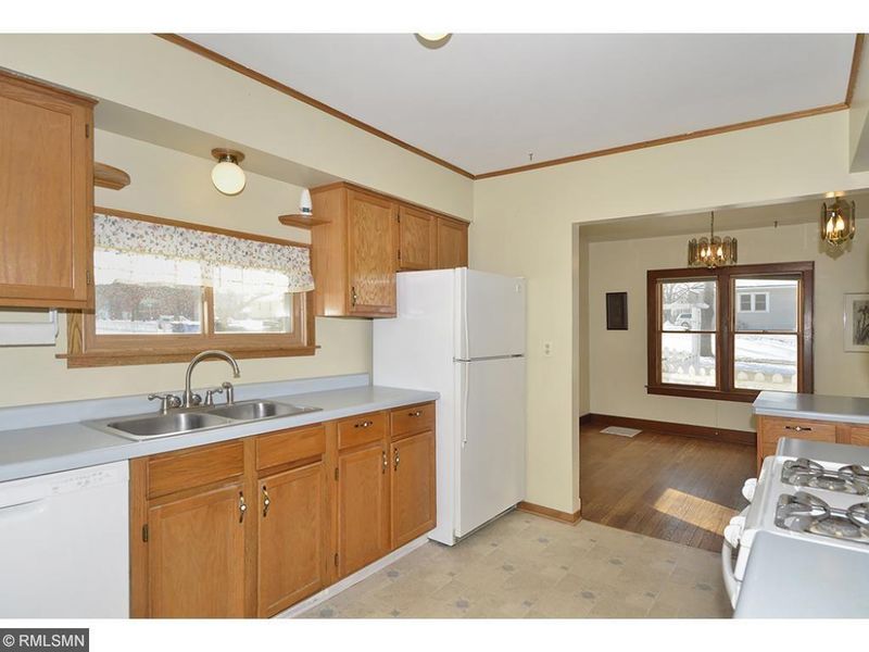 428 3rd St NE, Faribault, MN 55021