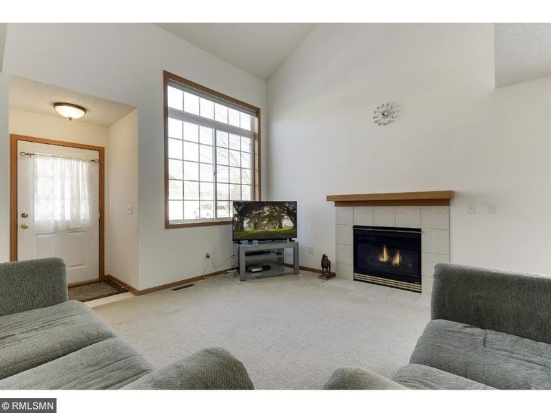 3300 136th St W #12, Rosemount, MN 55068