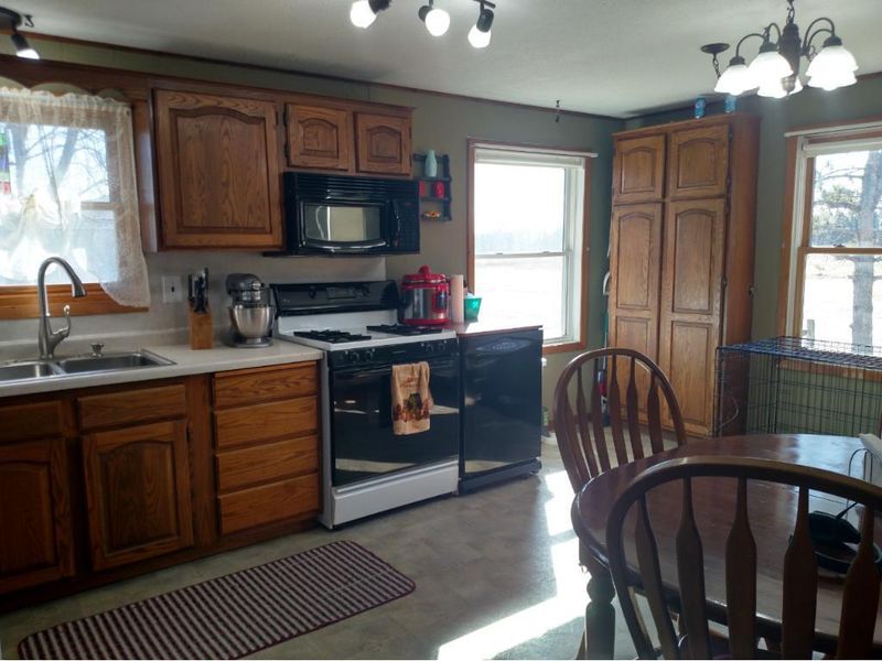 6591 410th St, North Branch, MN 55056