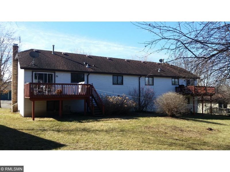 8695 135th St W, Apple Valley, MN 55124