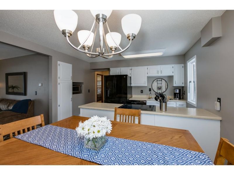 13467 Everest Ave, Apple Valley, MN 55124