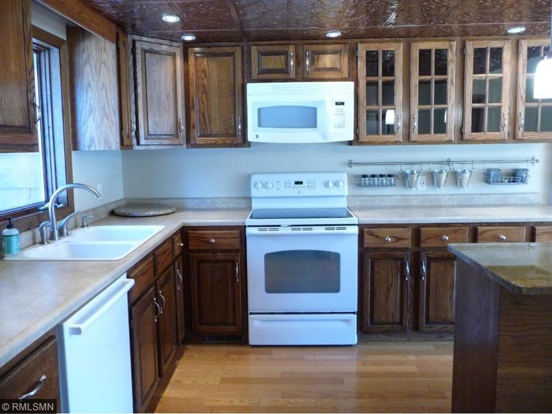 761 Cottage Pl, Shoreview, MN 55126