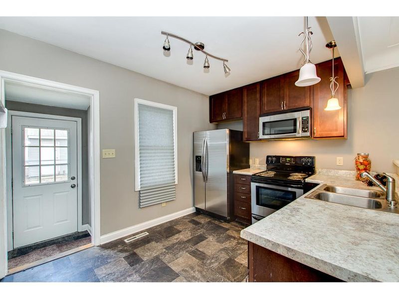 7213 Nicollet Ave, Richfield, MN 55423