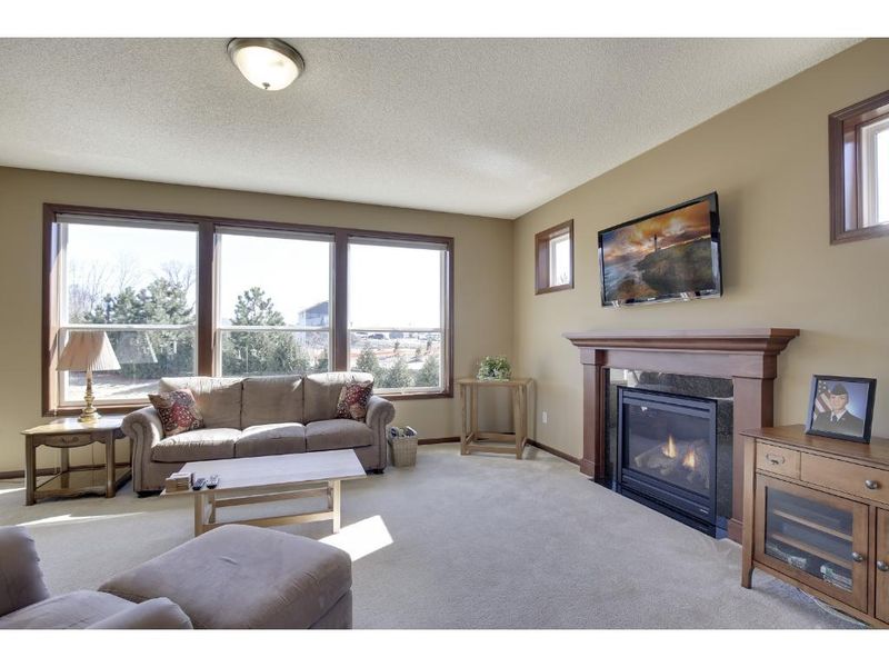 1327 Brenda Rd, Waconia, MN 55387