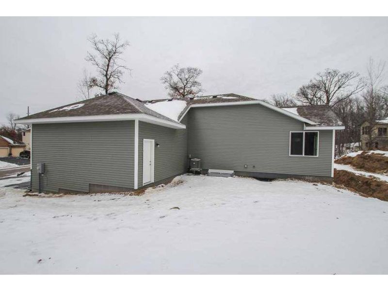 19075 Blackfoot St, Oak Grove, MN 55303