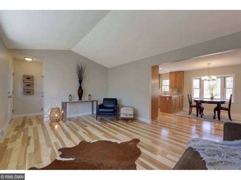 2239 Langdon Ln, Mound, MN 55364