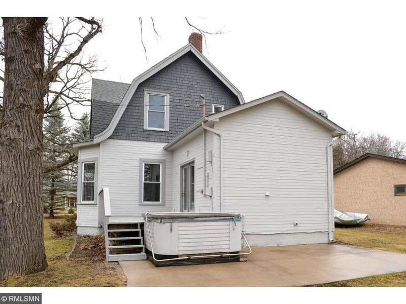 2266 Buffalo St, White Bear Lake, MN 55110