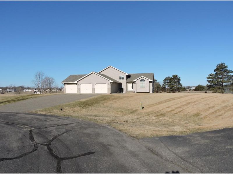 26476 147th St NW, Zimmerman, MN 55398