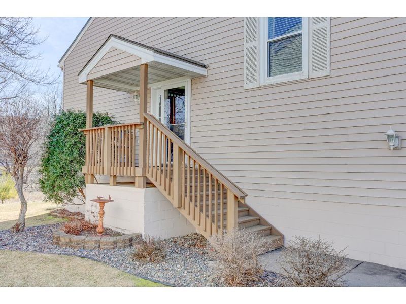 8843 42nd Ave N, New Hope, MN 55427