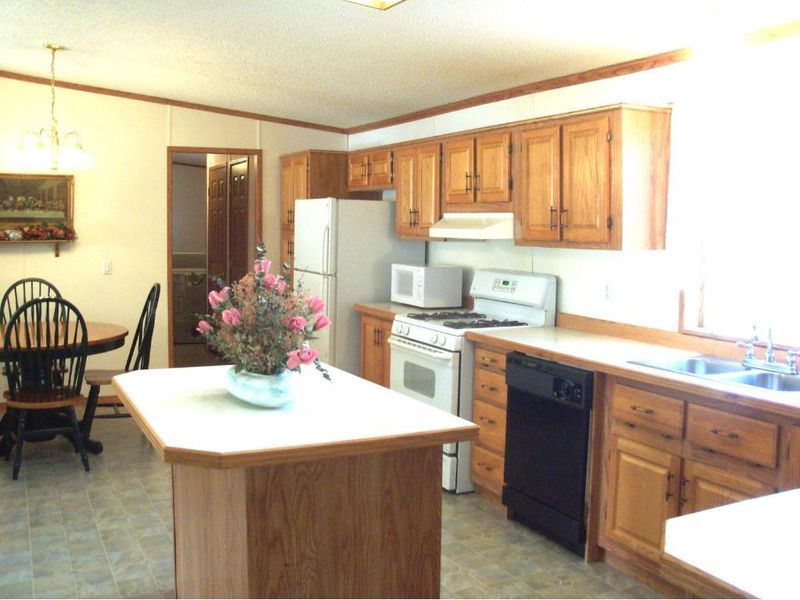 406 Jefferson Ave S, Sebeka, MN 56477