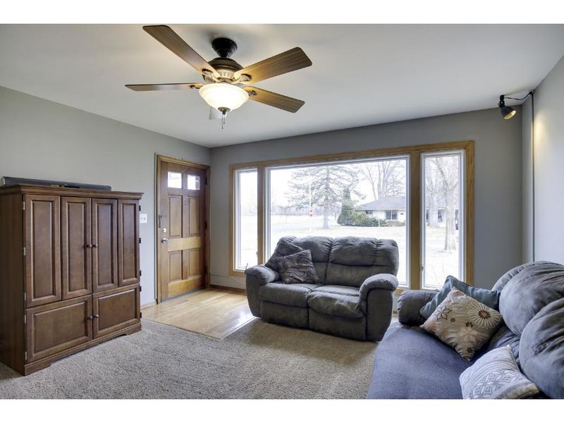 7200 Thomas Ave S, Richfield, MN 55423