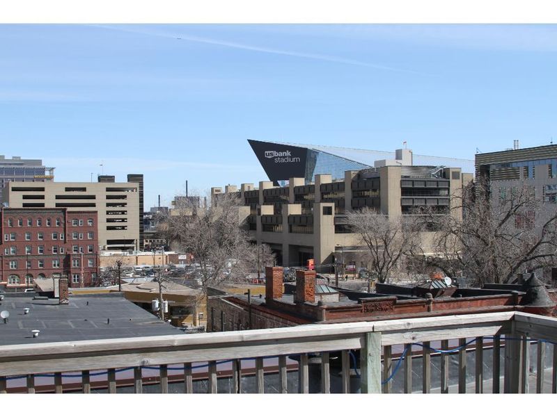 605 S 9th St #3, Minneapolis, MN 55404