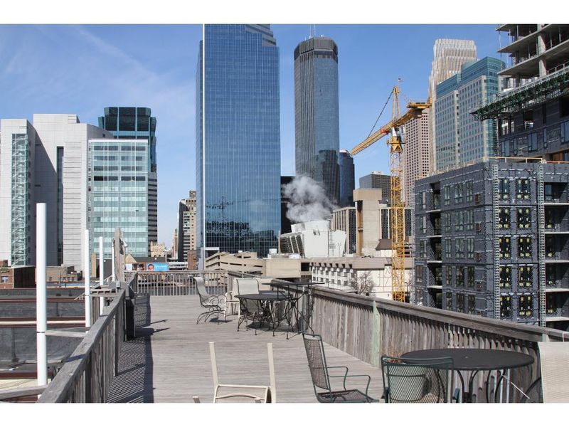 605 S 9th St #3, Minneapolis, MN 55404