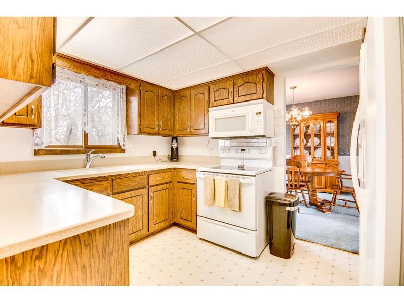 958 96th Ave NE, Blaine, MN 55434